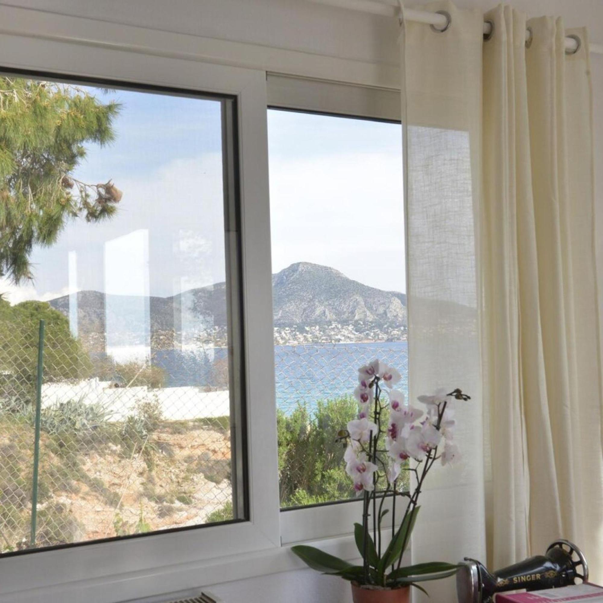 Salamis Beachfront House Buitenkant foto
